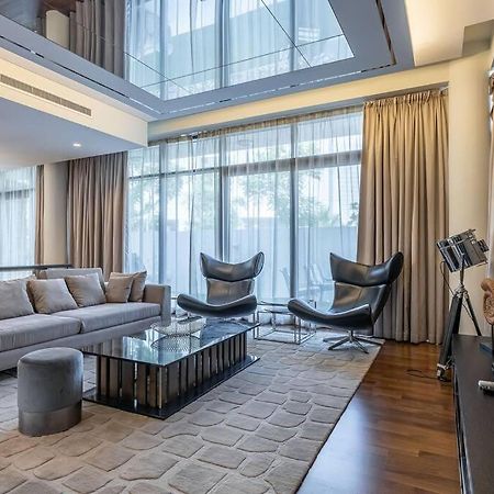 Spacious And Elegant 5Br Plus Maids Room Villa In Damac Dubai Luaran gambar